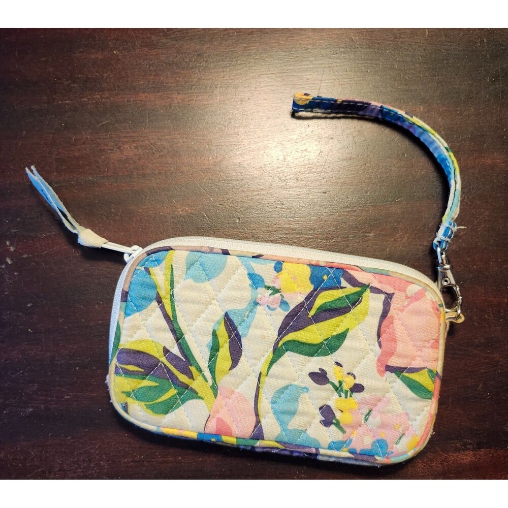 Vera Bradley Quilted Floral Wristlet / Makeup Bag – Small – Zip Closure